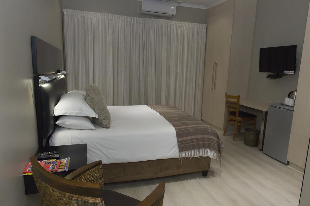 The Suburban Guest House บลูมฟอนเทน ห้อง รูปภาพ