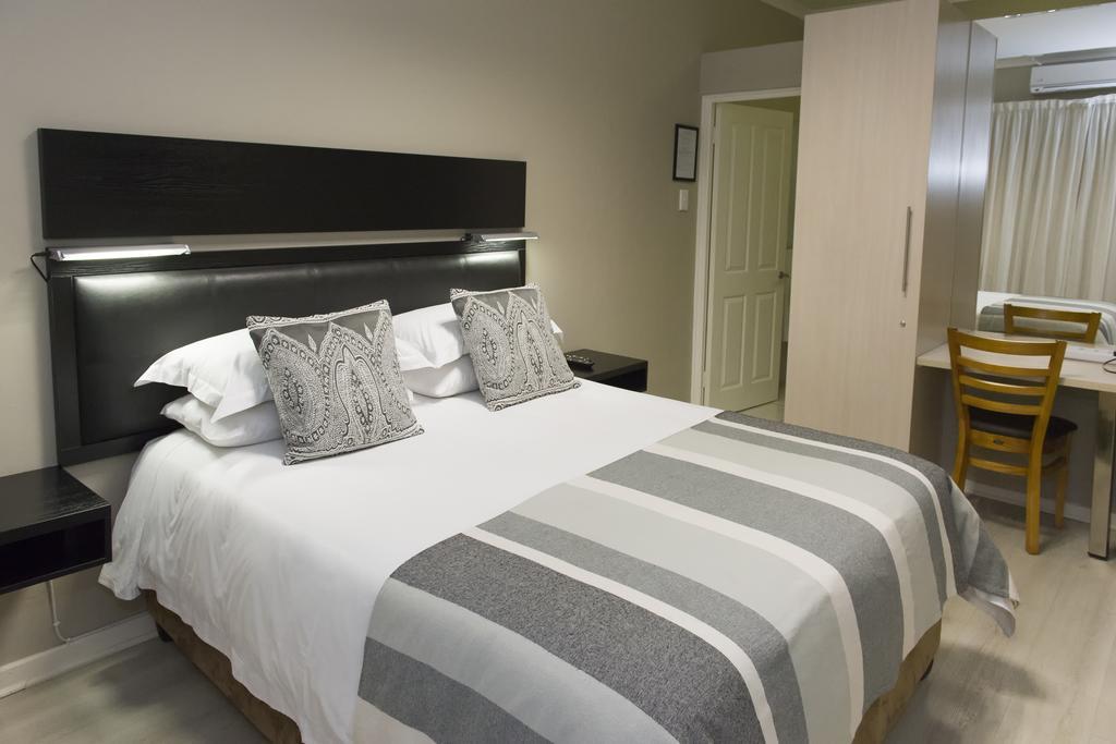 The Suburban Guest House บลูมฟอนเทน ห้อง รูปภาพ