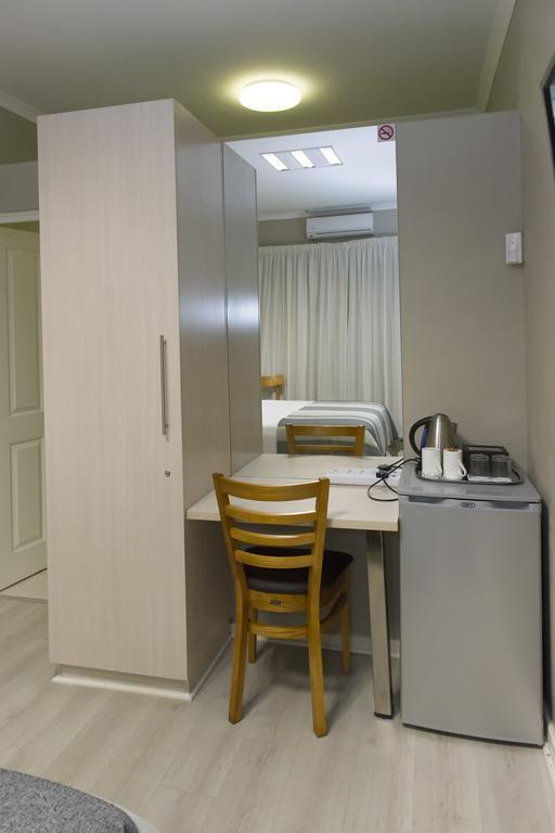 The Suburban Guest House บลูมฟอนเทน ห้อง รูปภาพ